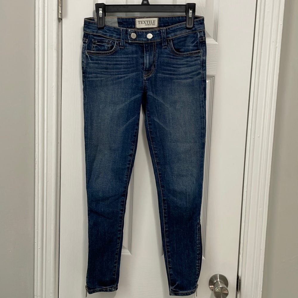 NWOT Elizabeth & James jeans